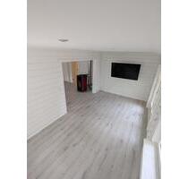 Charmanter Holz-Bungalow am Tankumsee – 3 Zimmer, großer Garten - Isenbüttel