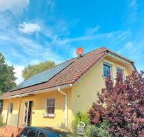 Einfamilienhaus in Niedernjesa mit Einliegerwohnung - Friedland