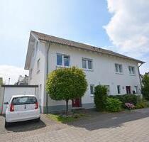 Hürth-Fischenich: Geräumiges Einfamilienhaus mit sonnigem Garten