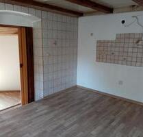 Schöne Dachgeschoss-Wohnung in Bahnhofsnähe in Feilitzsch zu vermieten!