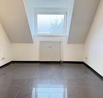 2-Zimmer-Whg. mit großem Hobbyraum und Stellplatz in Pinneberg