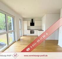 Luxuriös wohnen direkt an der Mosel - Lichtdurchflutete und barrierefreie 2ZKB Wohnung mit Balkon, Einbauküche, Fußbodenheizung und Tiefgaragenstellplatz! - Trier Nord
