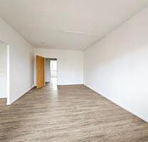 * sanierte 3 Raum mit Balkon im Zentrum * Fahrstuhl vorhanden - Zwickau