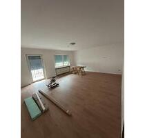 Helle 2-Zimmer Wohnung mit Einbauküche, Balkon und Stellplätze - Herschweiler-Pettersheim
