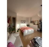Untermiete 4 WOCHEN 31.7 - 30.8 Hamburg 37qm Wohnung 1,5-Zimmer