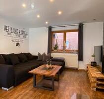 Neuwertiges EFH mit EBK, Dachterrasse etc. in zentraler Lage - Dingolfing