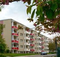 Sanierte 4-Raum-Wohnung mit Balkon und Dusche - Gera Alt-Bieblach