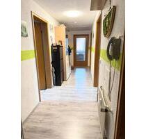 TOP 3,5 Zimmer DG-Wohnung in Illertissen mit Gartenanteil !!