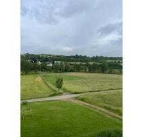 Rittersdorf schöne helle 4 Zimmer-Wohnung m. Balkon ruhig gelegen