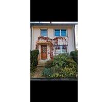 charmantes Reihenendhaus mit Garten&Garage zu VERMIETEN - Selb