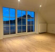 Erstbezug zentrale Kernsanierte DG Wohnung 63qm - Bad Driburg