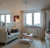 Vollmöblierte 2-Zimmer DG-Wohnung mit Stellplatz (Illingen)