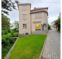 Ein-Zweifamilienhaus und 2. Grundstück mit Garage und Carport - Ronneburg