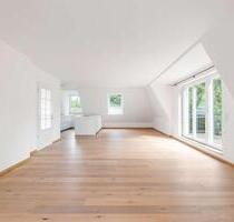 Attraktive Dachgeschosswohnung mit zwei Terrassen in ruhiger Lage - München Bogenhausen