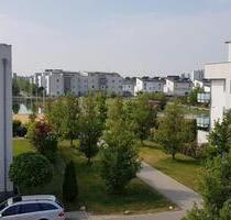 Schmuckstück mit Süd-Balkon & 2 TG-Plätzen in Gersthofen