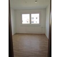 4-Raum-Wohnung mit Balkon und Aufzug - Crimmitschau