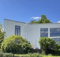 Architektenhaus Vulkaneifel, unverbaubarer Ausblick, Dorfrandlage - Mehren