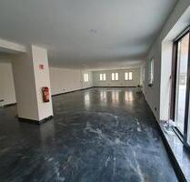 Büroflächen günstig mieten zentral an B62 Gewerbeimmobilie 194 m² - Scheuerfeld