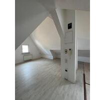 Wohnung mit extra Badezimmer - 650,00 EUR Kaltmiete, in Esslingen am Neckar (PLZ: 73733) Brühl