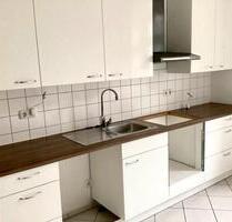 praktische Familienwohnung mit Einbauküche - Magdeburg Leipziger Straße