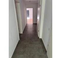 NEUE 2 Zimmer Wohnung, EG, Garten, 79 qm incl. Küche, Stellplatz - Schloß Holte-Stukenbrock