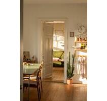 Zweizimmerwohnung mit Dielenboden und Strebenfenstern - Lübeck Sankt Lorenz Nord