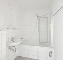 ab November - 3 Zimmer in der 5. Etage mit Aufzug - Halle (Saale) Dölau