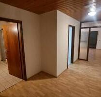 Schöne große 2 Zimmer-Wohnung mit großem Balkon & PKW Stellplatz - Mühlacker