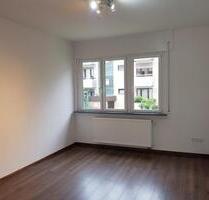 Stgt. Ost, sehr ruhige aber zentrale Lage- 1 WG Zimmer in 3er WG - Stuttgart Stuttgart-Ost