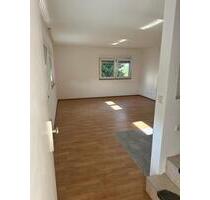 Mietwohnung - 950,00 EUR Kaltmiete, ca.  100,00 m² in Heilbronn (PLZ: 74078) Frankenbach