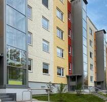 Sanierte 3-Raum-Wohnung mit bodengleicher Dusche, Badewanne und Balkon - Gera Lusan