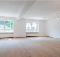 Mietwohnung - 1.050,00 EUR Kaltmiete, ca.  120,00 m² in Kirchheim In Schwaben (PLZ: 87757)