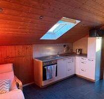 Möblierte 2 Zimmer Dachgeschosswohnung zu vermieten - Ampfing
