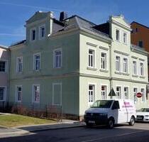 sonnige 2-Raum Dachgeschoß Wohnung Zentrum Limbach - Limbach-Oberfrohna