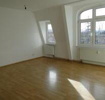 Großzügige 3 Zimmer Wohnung, Bad mit Fenster, Keller - Naumburg (Saale)