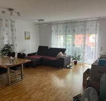 ***MODERNE WOHNUNG MIT EBK; BALKON AUFZUG ; TIEFGARAGENPLATZ*** - Feuchtwangen