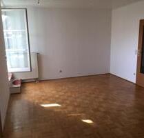 Mietwohnung, Helle 3-Zimmer Dachgeschosswhg. mit Balkon in Cham