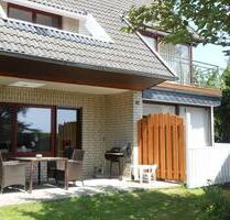 Meerblick- Immobilie mit 4 exkl. Ferienwohnungen - Grömitz