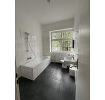 Charmante, helle 3,5-Zimmer Wohnung mit Balkon - Duisburg Huckingen