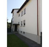 4-Zimmer-Wohnung in Kissing-Balkon, Garage, Stellplatz