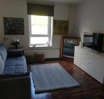 1 Zi Ferienwhg neben der Uni zu Kiel, 5 Min zur Ostsee und der Uniklinik, gemütl möbiiert Gr Küche inc Parplatz