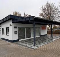 Büro Gebäude zu vermieten mit Stellplätzen - Straßenhaus