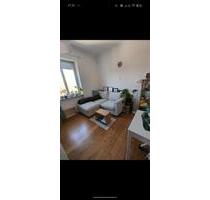 Helle 2-Zimmer-Wohnung mit Balkon und EBK in 70597, Stuttgart