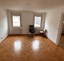 3 Zimmer im Dachgeschoss - 950,00 EUR Kaltmiete, in Göppingen (PLZ: 73033)