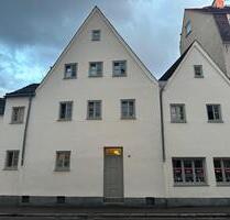 Möblierte 2-Zimmer-Wohnung in einem historischen Gebäude! - Augsburg Innenstadt