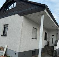 Einfamilienhaus top Lage - 3.000,00 EUR Kaltmiete, ca.  170,00 m² in Wiesbaden (PLZ: 55252) Mainz-Kastel