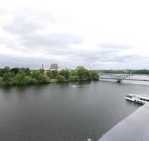 Einzigartige 2-Zimmer-Penthouse-Wohnung mit großer Dachterrasse und sensationellem 180°-Havelblick! - Berlin Spandau