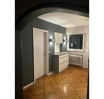 Helle 3,5 Zimmer Wohnung mit Terrasse, Wintergarten und EBK - Remseck am Neckar