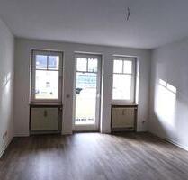 Sonnige 2-Zimmer-Wohnung mit Aufzug und Balkon - zentrumsnah! - Plauen