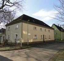 Renoviert und bezugsfertig... 4-Zimmerwohnung mit Laminat ruhig gelegen - Duisburg Rheinhausen